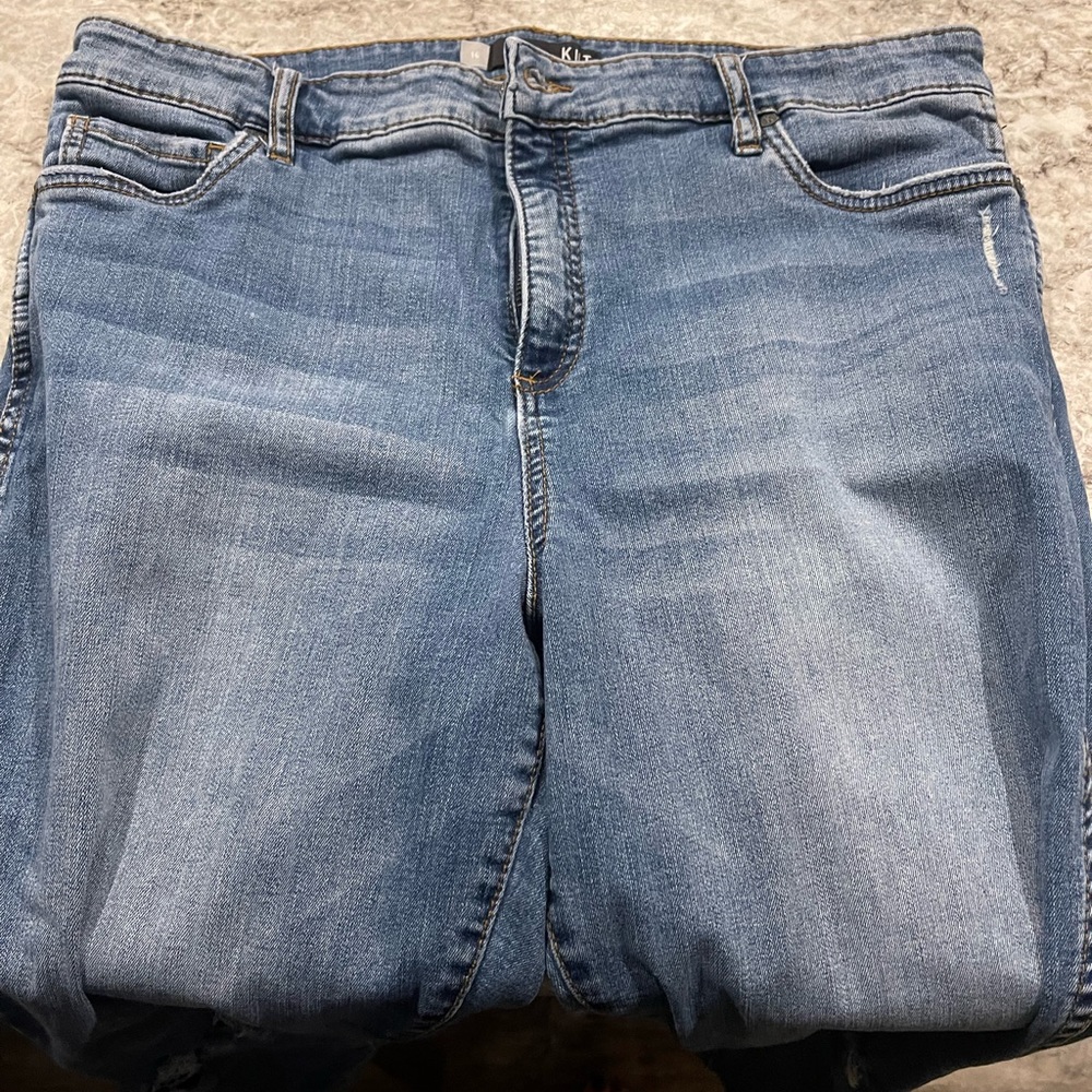 Kut from the kloth 16distressed skinny stretch